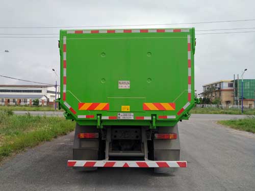 华威驰乐牌SGZ5250ZLJZZ5W38B自卸式垃圾车公告图片