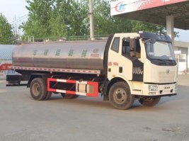 鲜奶运输车