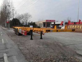 集装箱运输半挂车