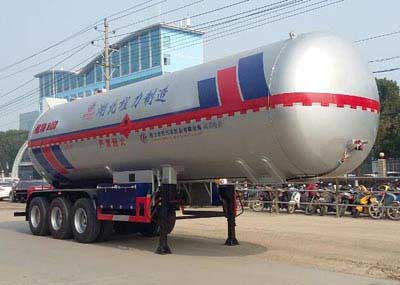 程力威牌12.7米23.5吨3轴液化气体运输半挂车(CLW9400GYQC)