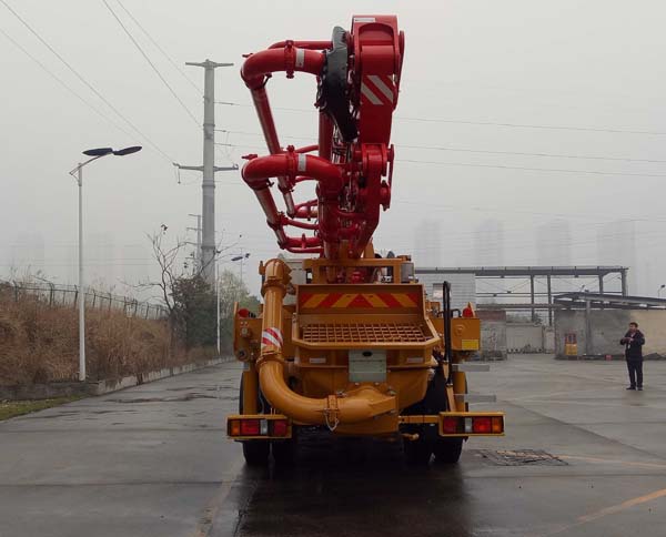 三一牌SYM5180THBES混凝土泵車公告圖片