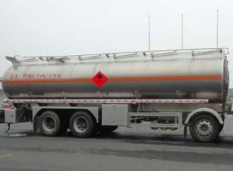 華威馳樂(lè)牌SGZ5320GYYZZ5C5鋁合金運(yùn)油車公告圖片