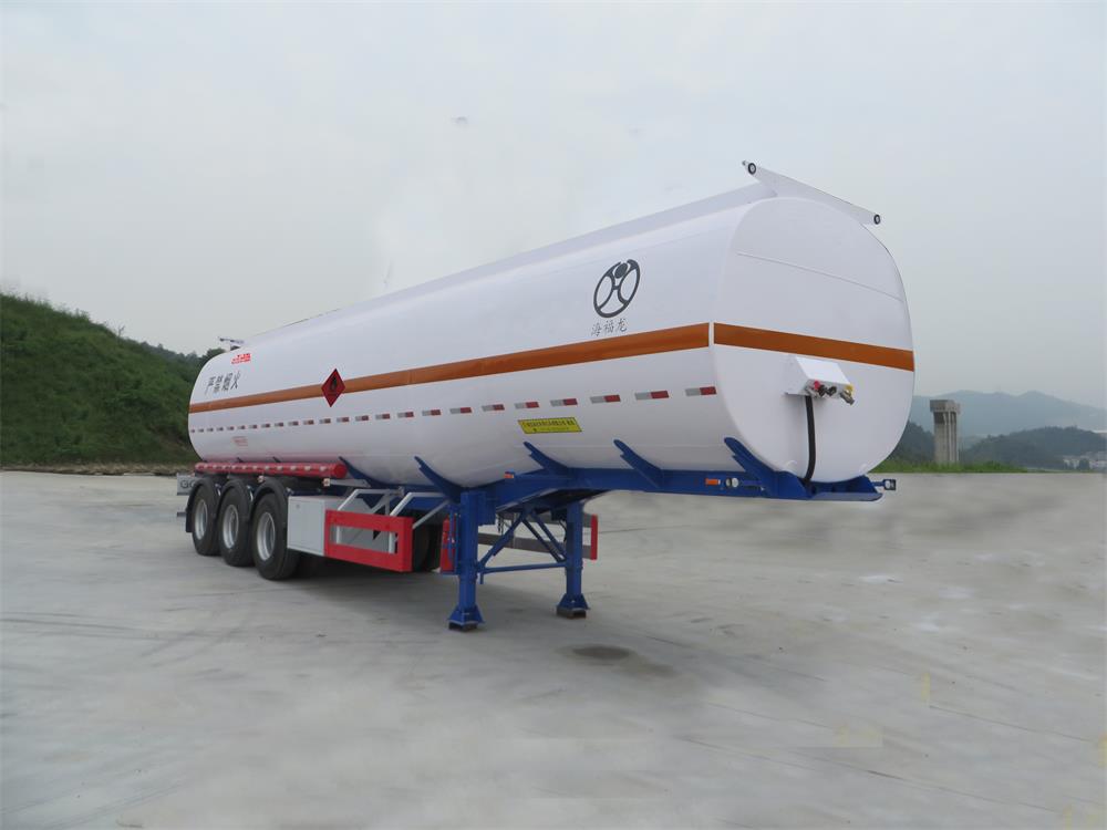 海福龙牌11.1米33吨3轴铝合金运油半挂车(PC9401GYY4)
