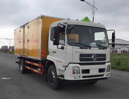爆破器材运输车