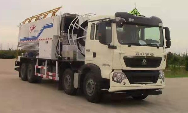 惠豐安拓牌SXH5313THZS2現(xiàn)場混裝重銨油炸藥車公告圖片
