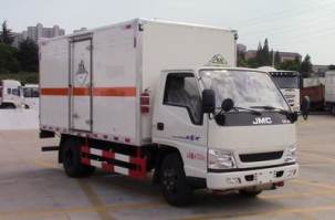 多士星牌JHW5040XZWJX杂项危险物品厢式运输车