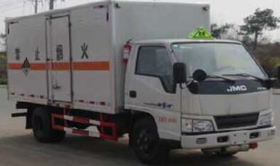 多士星牌JHW5040XZWJX杂项危险物品厢式运输车公告图片