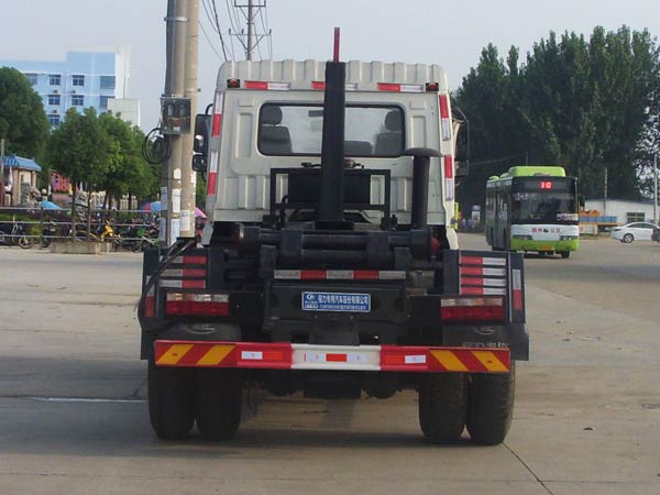 程力威牌CLW5180ZXXE5車廂可卸式垃圾車公告圖片