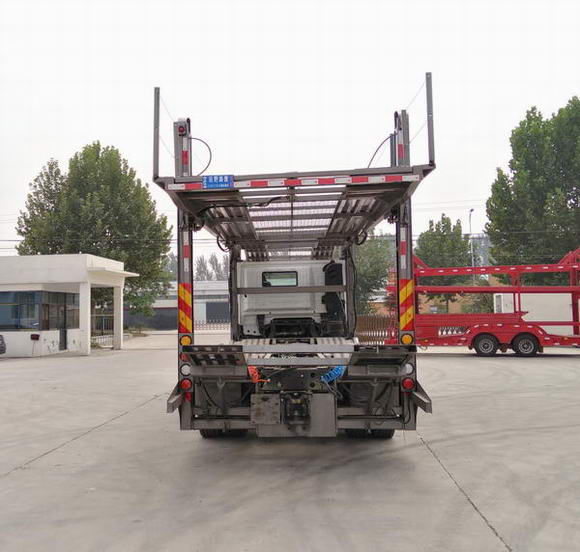 瑞宜達(dá)牌LLJ5211TCL車輛運(yùn)輸車公告圖片