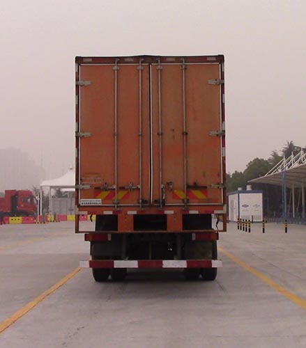 東風(fēng)牌DFH5310XXYA6廂式運輸車公告圖片
