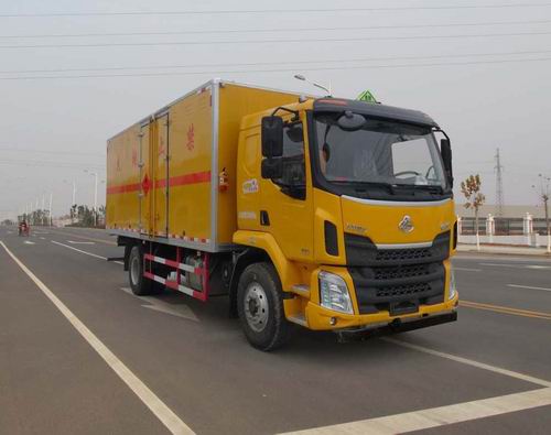 華通牌HCQ5180XRYLZ5易燃液體廂式運輸車公告圖片