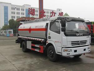 中汽力威牌HLW5113GYY5EQ運油車公告圖片