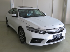 轿车