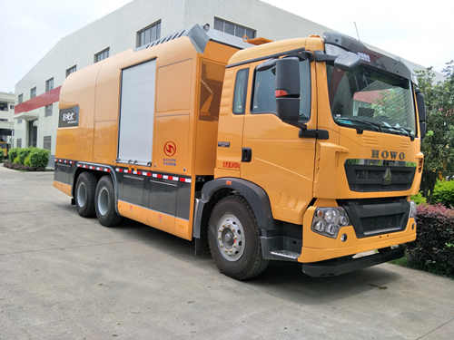 龍鷹牌FLG5180TPS45Z大流量排水搶險(xiǎn)車公告圖片