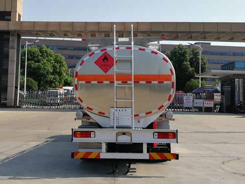 楚勝牌CSC5320GYYLCV鋁合金運(yùn)油車公告圖片