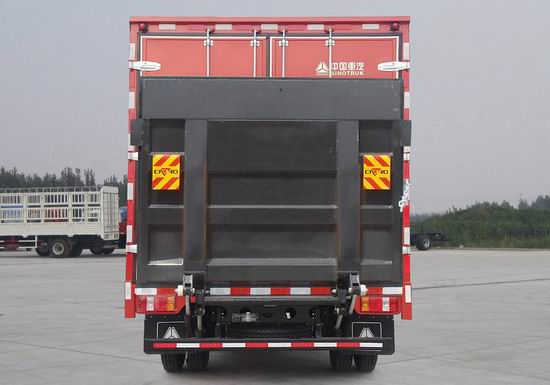 豪沃牌ZZ5117XXYH4515F112廂式運(yùn)輸車(chē)公告圖片