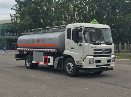 三興牌BSX5180GYYD6A運(yùn)油車公告圖片