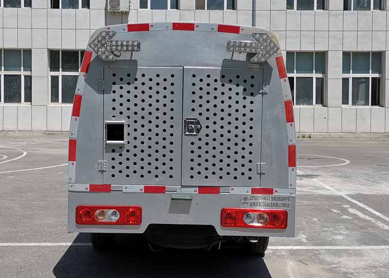 舜泰牌ZST5033TYHBEV2純電動路面養(yǎng)護(hù)車公告圖片