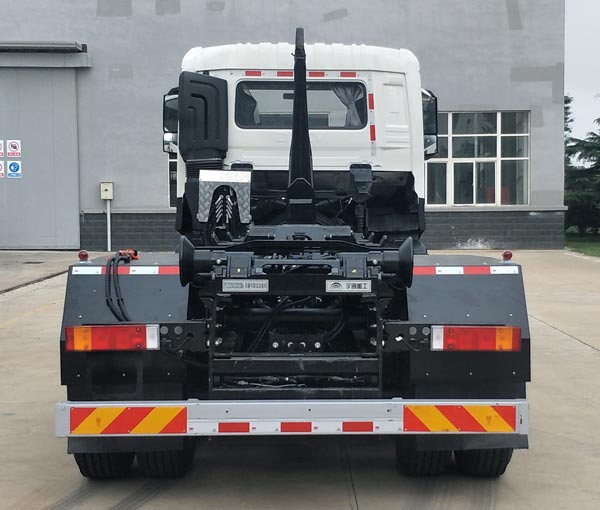 宇通牌YTZ5250ZXX20D6车厢可卸式垃圾车公告图片