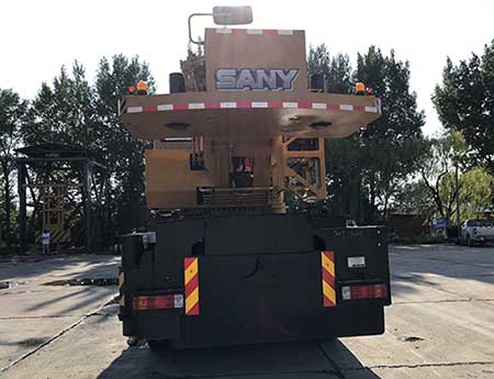 三一牌SYM5465JQZ(STC700T)汽车起重机公告图片