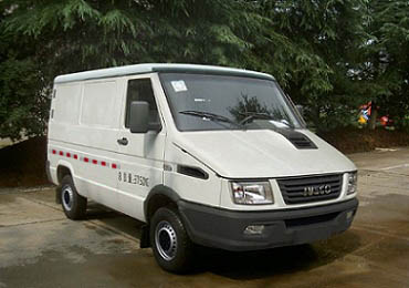 依維柯牌NJ5046XXYQA廂式運(yùn)輸車公告圖片