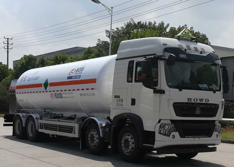 圣達(dá)因牌SDY5320GDYY低溫液體運(yùn)輸車公告圖片