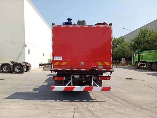 寧汽牌HLN5210TYL70壓裂車公告圖片