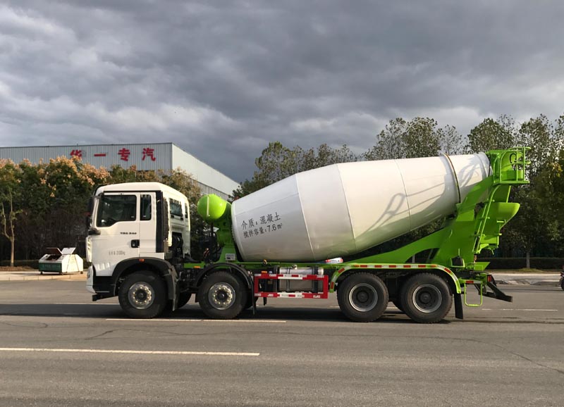 久龍牌ALA5312GJBZ5混凝土攪拌運(yùn)輸車公告圖片