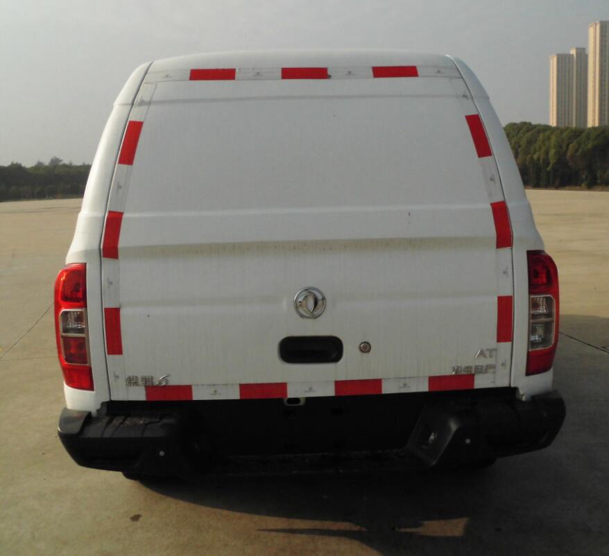 東風(fēng)牌ZN5035XXYUCM6A廂式運(yùn)輸車公告圖片