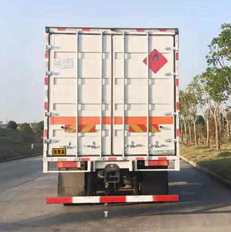 華悅達牌LZX5320XRYDX2易燃液體廂式運輸車公告圖片