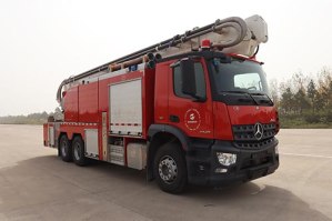 举高喷射消防车