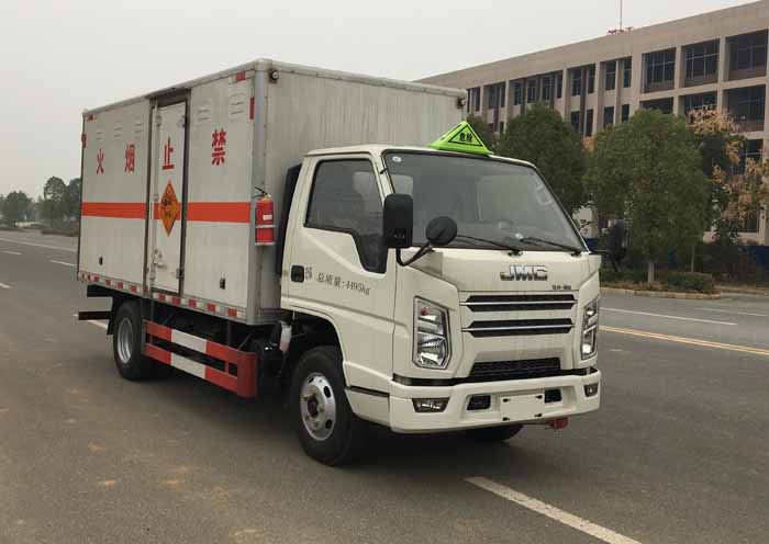 炎帝牌SZD5043XQYJ6爆破器材運(yùn)輸車公告圖片