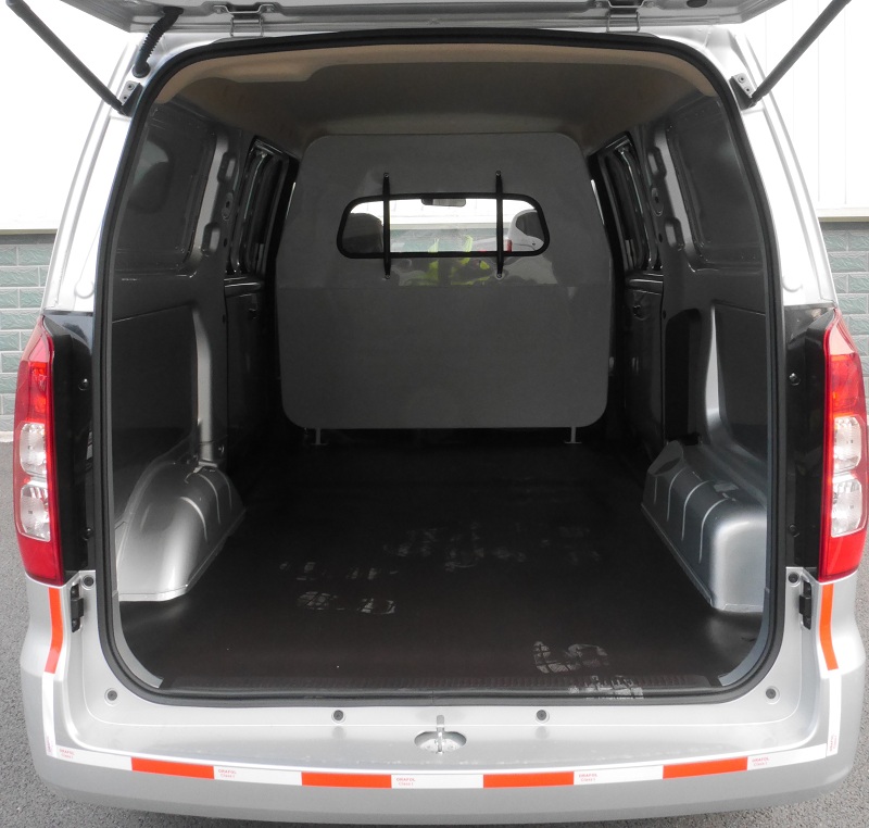 五菱牌LZW5021XXYEM6C廂式運輸車公告圖片