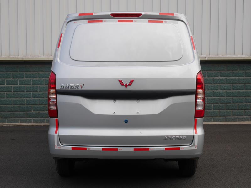 五菱牌LZW5021XXYEM6C廂式運輸車公告圖片