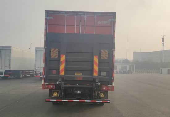 豪沃牌ZZ5187XXYG4515E1廂式運輸車公告圖片