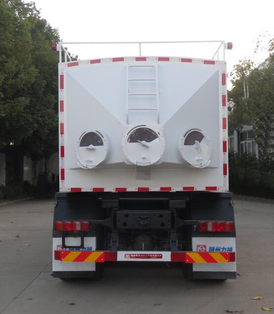 醒獅牌SLS5315TSGZ6壓裂砂罐車公告圖片