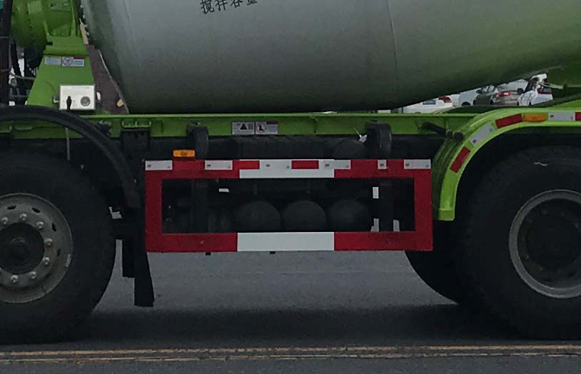 榮駿達(dá)牌HHX5312GJBS混凝土攪拌運(yùn)輸車公告圖片