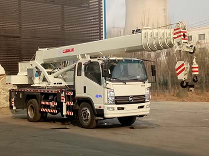 凱馬牌KMC5162JQZ10汽車起重機(jī)公告圖片