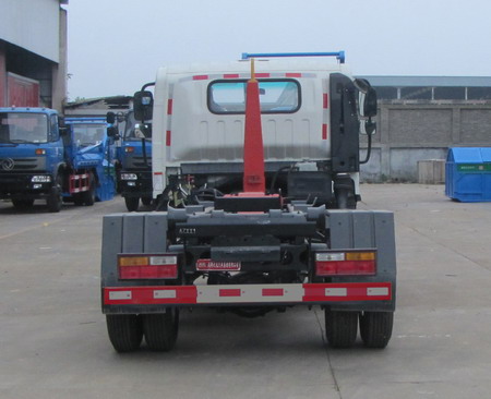 大运单排 CGC5042ZXXHDE33E车厢可卸式垃圾车公告图片