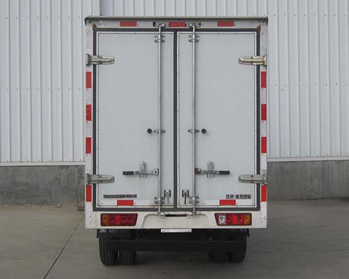 北京汽車制造廠有限公司牌BAW5036XXYD31KS廂式運(yùn)輸車公告圖片