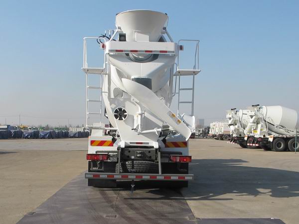 豪瀚牌ZZ5315GJBN3066F1L混凝土攪拌運輸車公告圖片