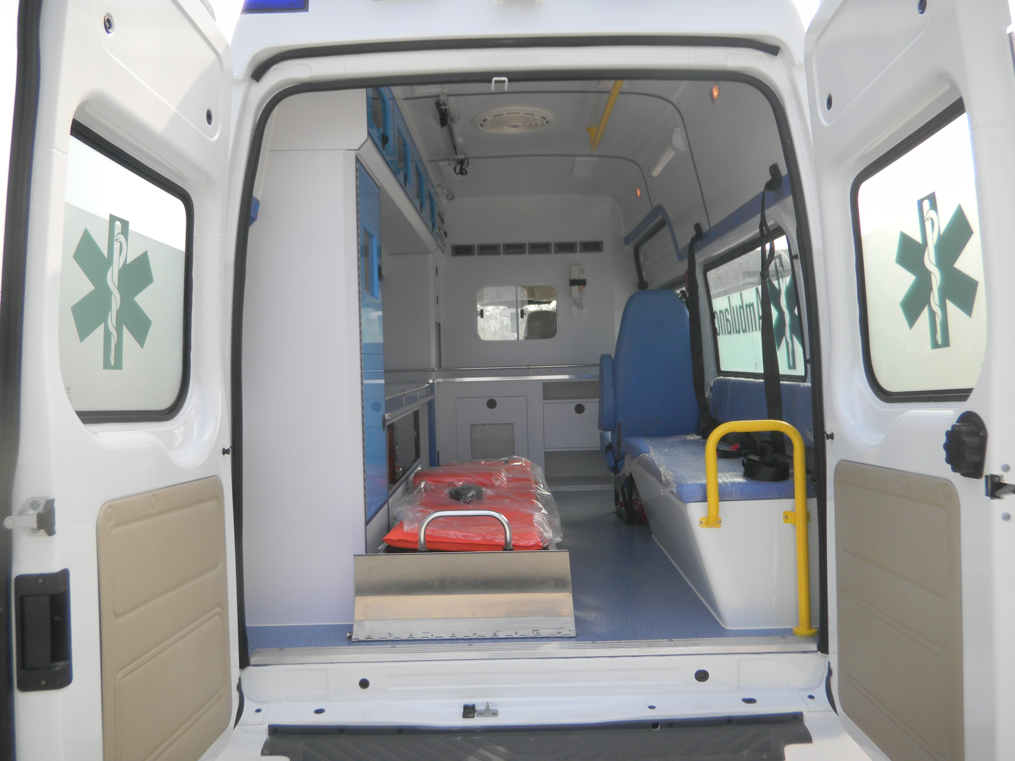 亞寧牌NW5042XJH6救護(hù)車公告圖片