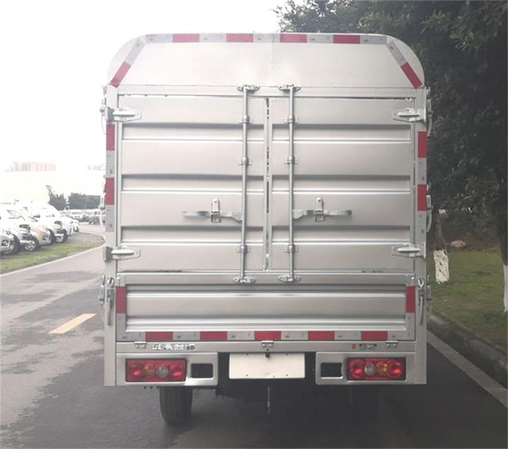 金杯牌JKC5024CCYS6L0倉(cāng)柵式運(yùn)輸車公告圖片