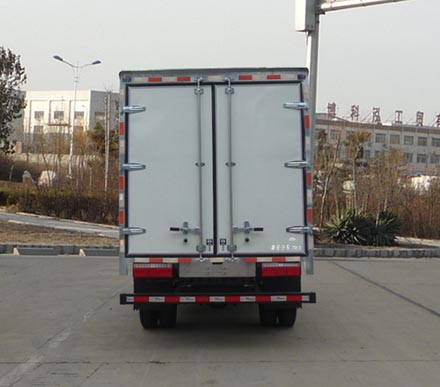 欧铃牌ZB5041XXYJDD6V厢式运输车公告图片