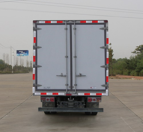 東風牌EQ5041XLC5BDFAC冷藏車公告圖片