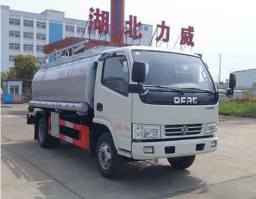 供液车