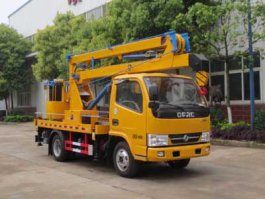 高空作业车