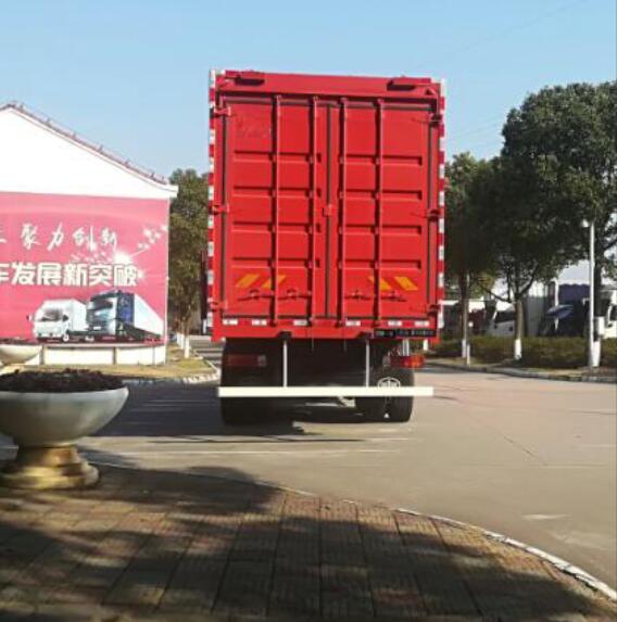 解放牌CA5310XYKP25K2L7T4E5A80翼開啟廂式車公告圖片