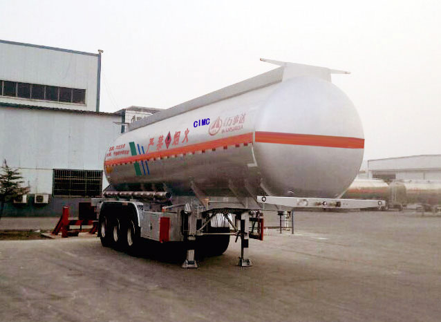 万事达牌10.6米32.5吨3轴易燃液体罐式运输半挂车(SDW9404GRYB)