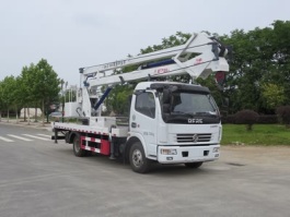 高空作业车